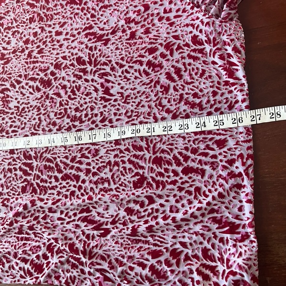 We The Free by Free People Teddy Velvet Tee | maroon | L - Picture 7 of 11